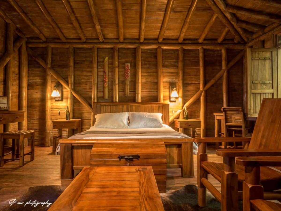Hotel Bosques Del Saman Alcala Кимбая Екстериор снимка