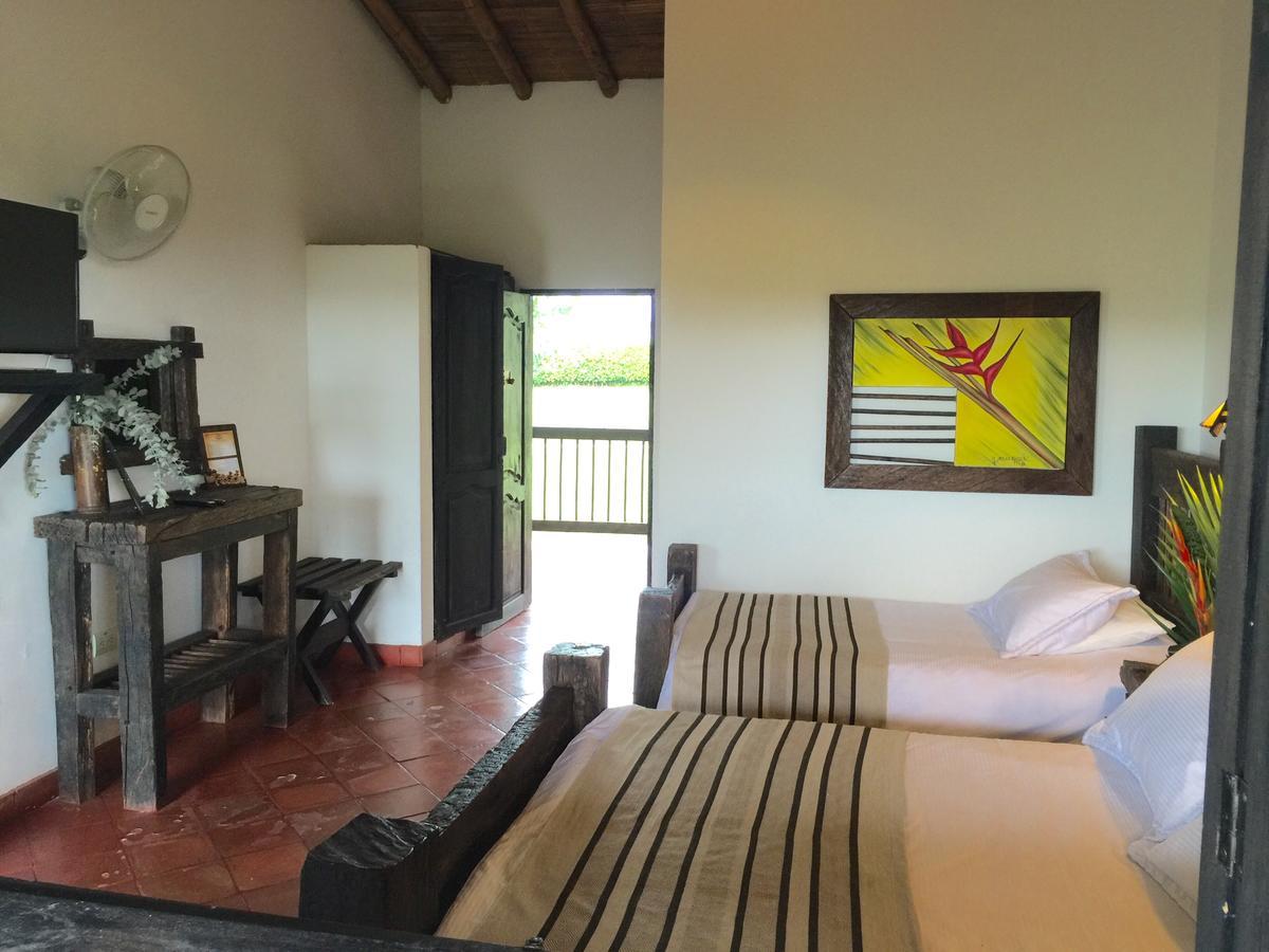 Hotel Bosques Del Saman Alcala Кимбая Екстериор снимка